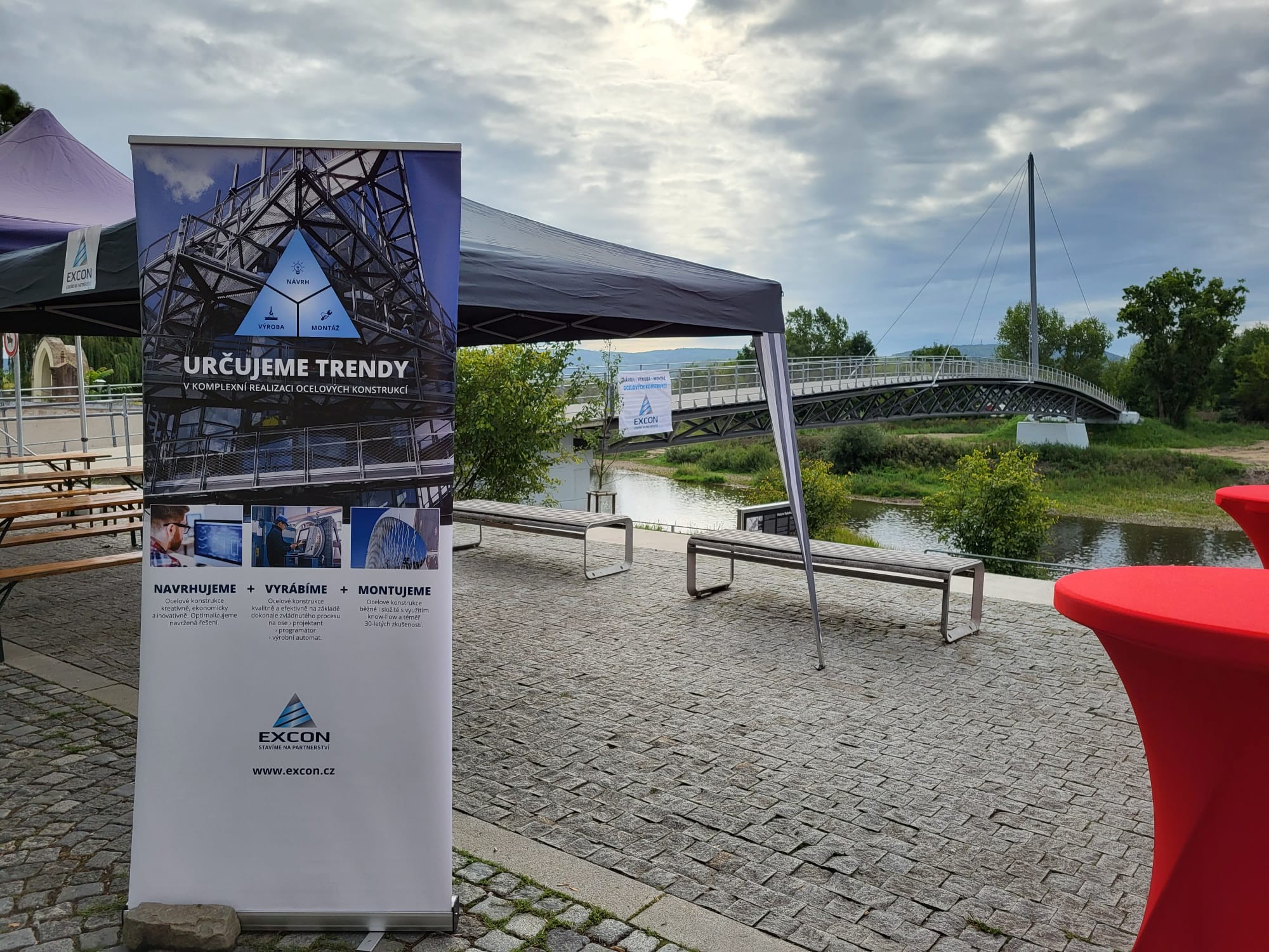 Slavnostní otevření lávky pro pěší a cyklisty přes řeku Berounku v Radotíně