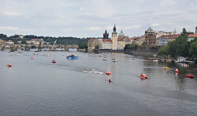 ZÁVODNÍK FIRMY EXCON BOJOVAL V TRIATLONU