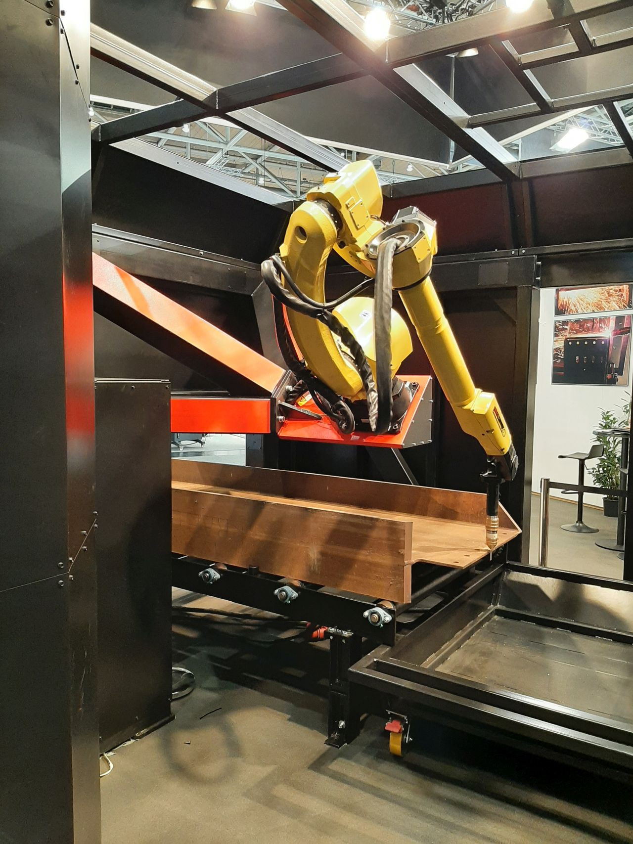 Ocelové boxy pro plasmového řezacího robota KRAFTECH