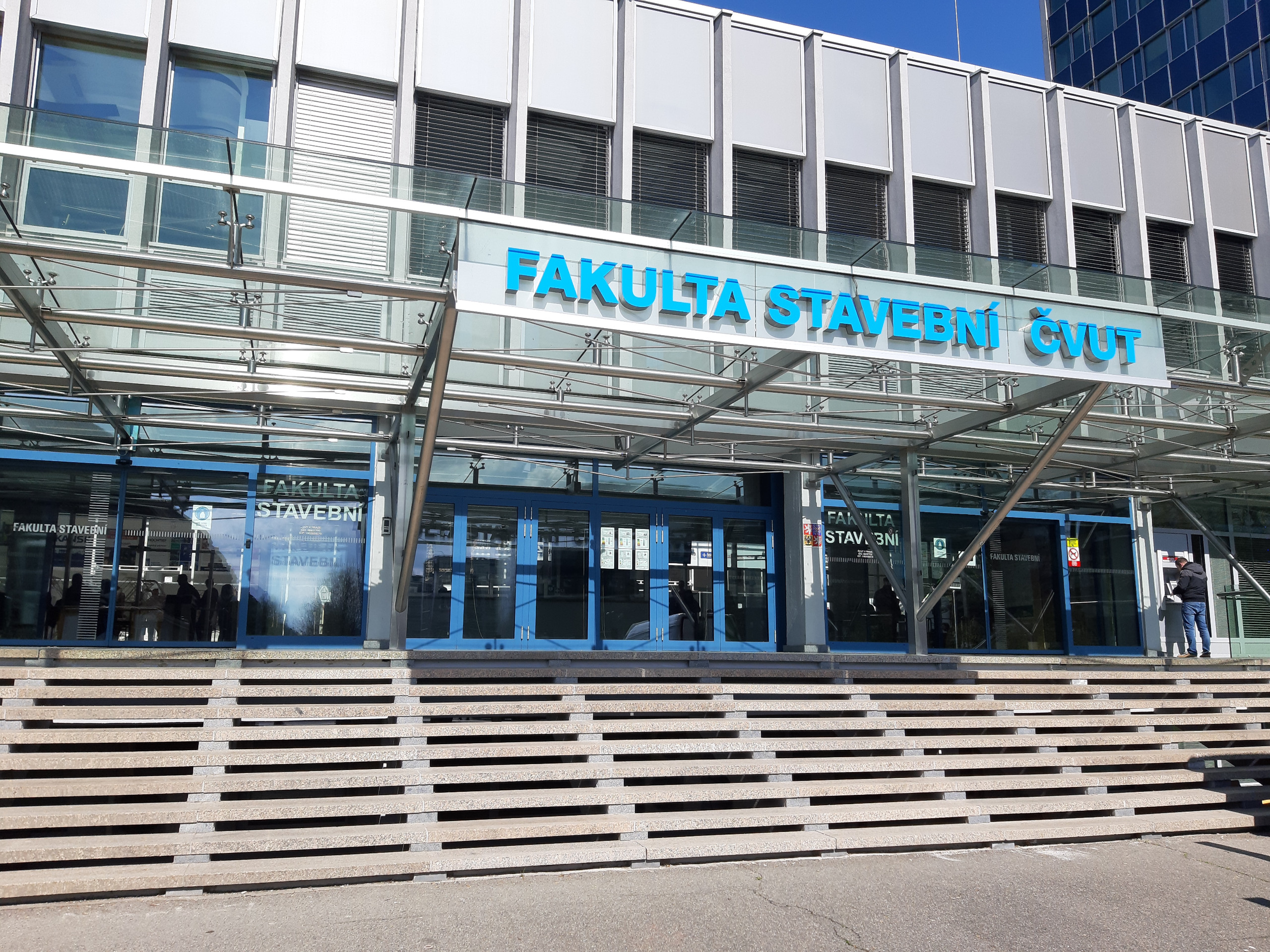 Jedním z podporovatelů studentské soutěže Hala roku 2023 byla i společnost EXCON