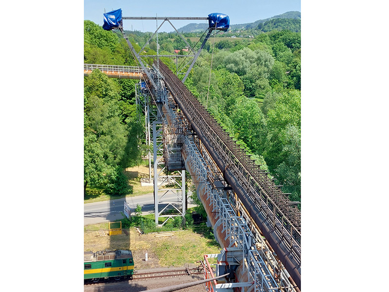 TŘINECKÉ ŽELEZÁRNY (STEELMAKING COMPANY)