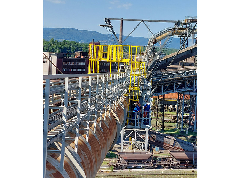 TŘINECKÉ ŽELEZÁRNY (STEELMAKING COMPANY)