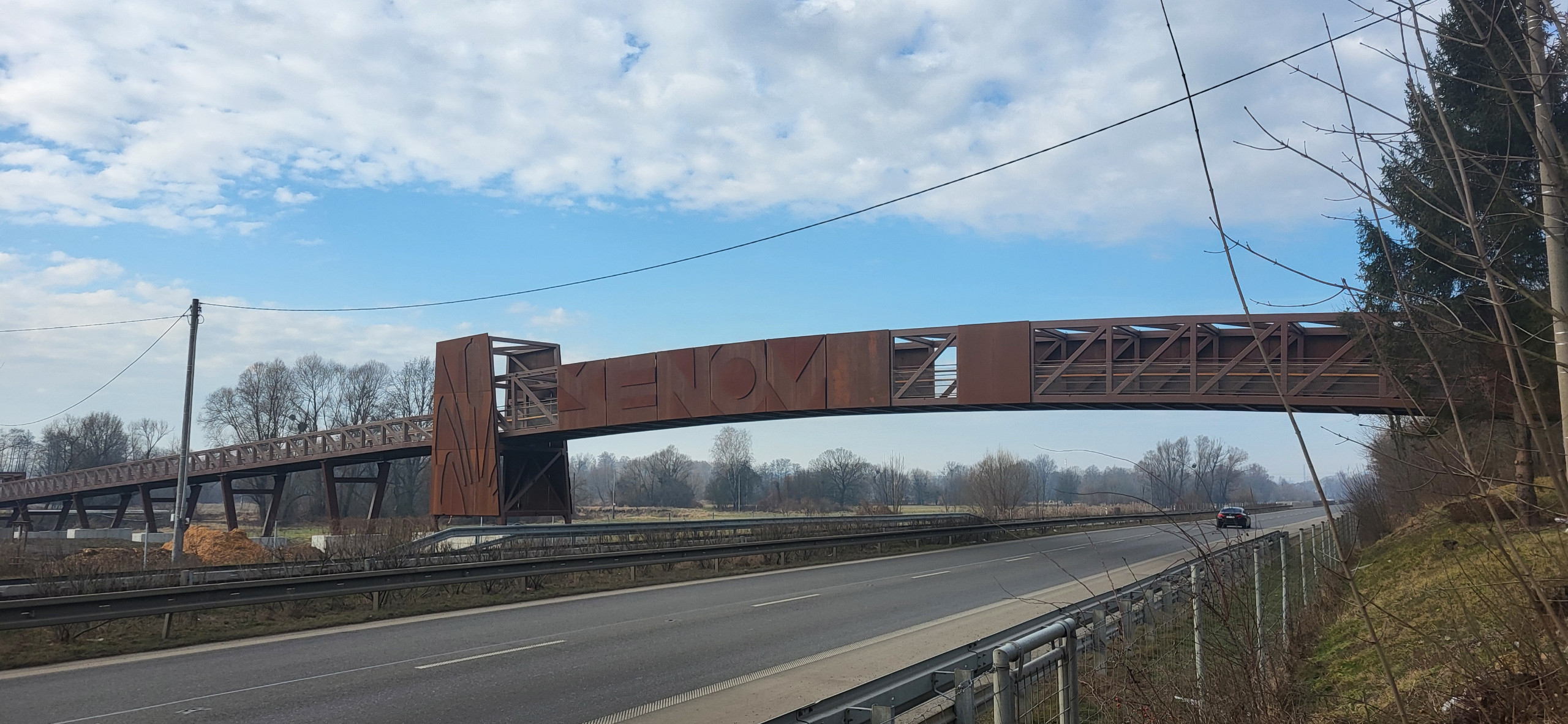 O nové lávce pro pěší a cyklisty v Šenově se psalo v letoším prvním čísle časopisu Konstrukce