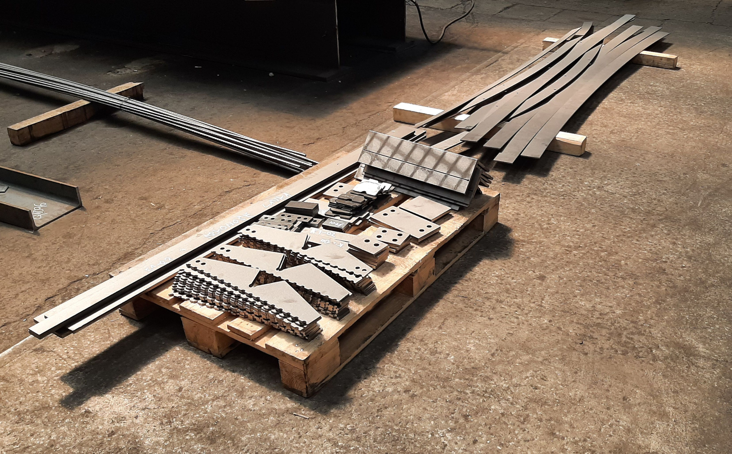 210 bpm, Hranolky, Kokrháč, Nelávka, Klínovka a Fošínka. Krkonoše budou mít nové lávky, postavili je studenti a studentky architektury.