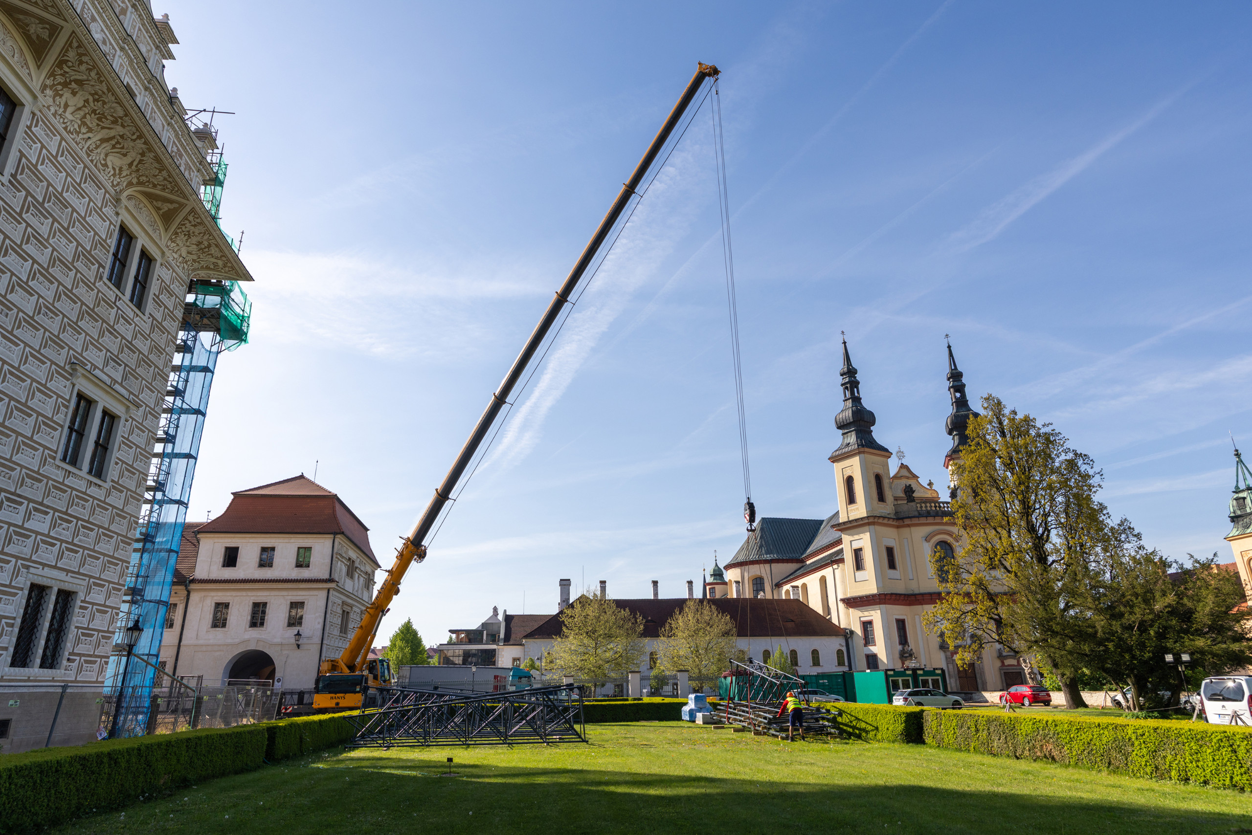 Ocelová konstrukce pro zastřešení hlediště a jeviště na II. nádvoří zámku Litomyšl