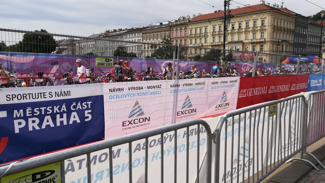 ZÁVODNÍK FIRMY EXCON BOJOVAL V TRIATLONU