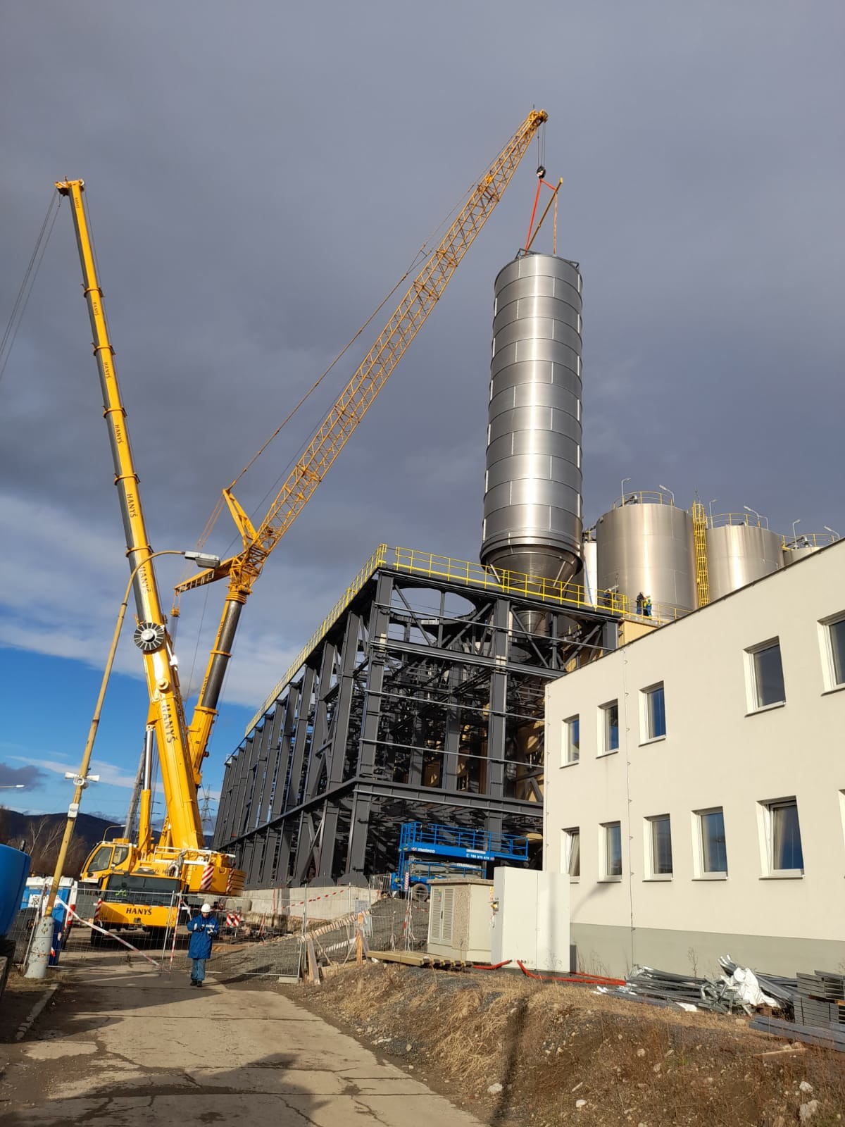 POLYPROPYLENE STORAGE SILOS EXTENSION