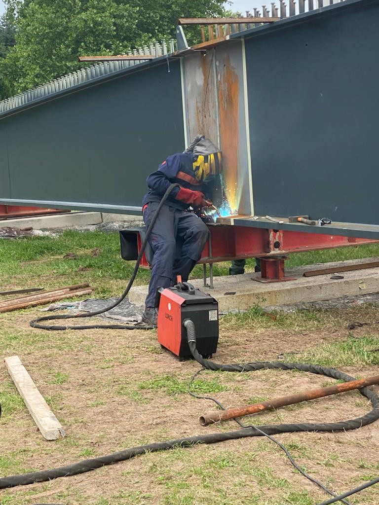 PODÍLELI JSME SE NA VÝSTAVBĚ MOSTU V JATECKÉ ULICI V SEMILECH