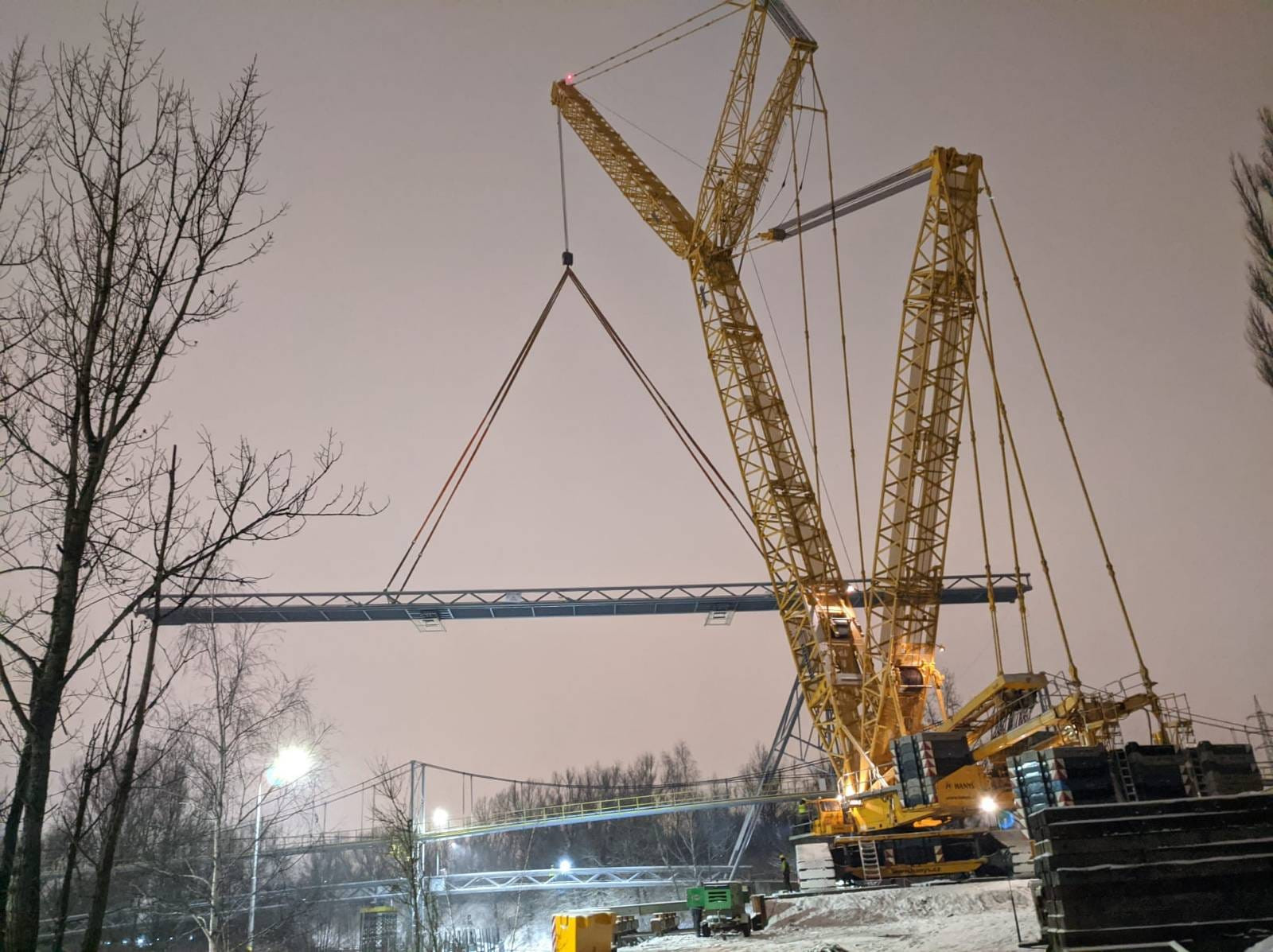 Nová zavěšená ocelová lávka v Dolní oblasti Vítkovic