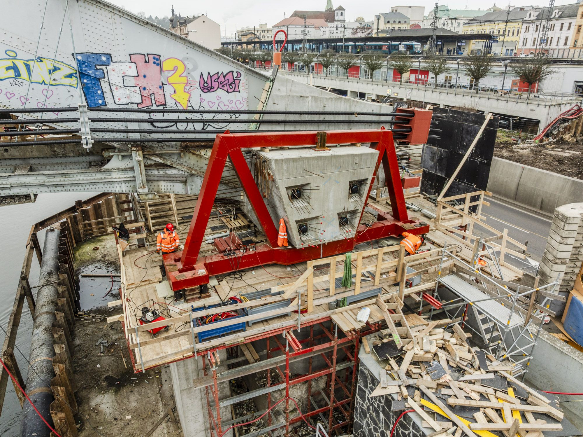 Probíhající práce na rekonstrukci mostu Edvarda Beneše v Ústí nad Labem