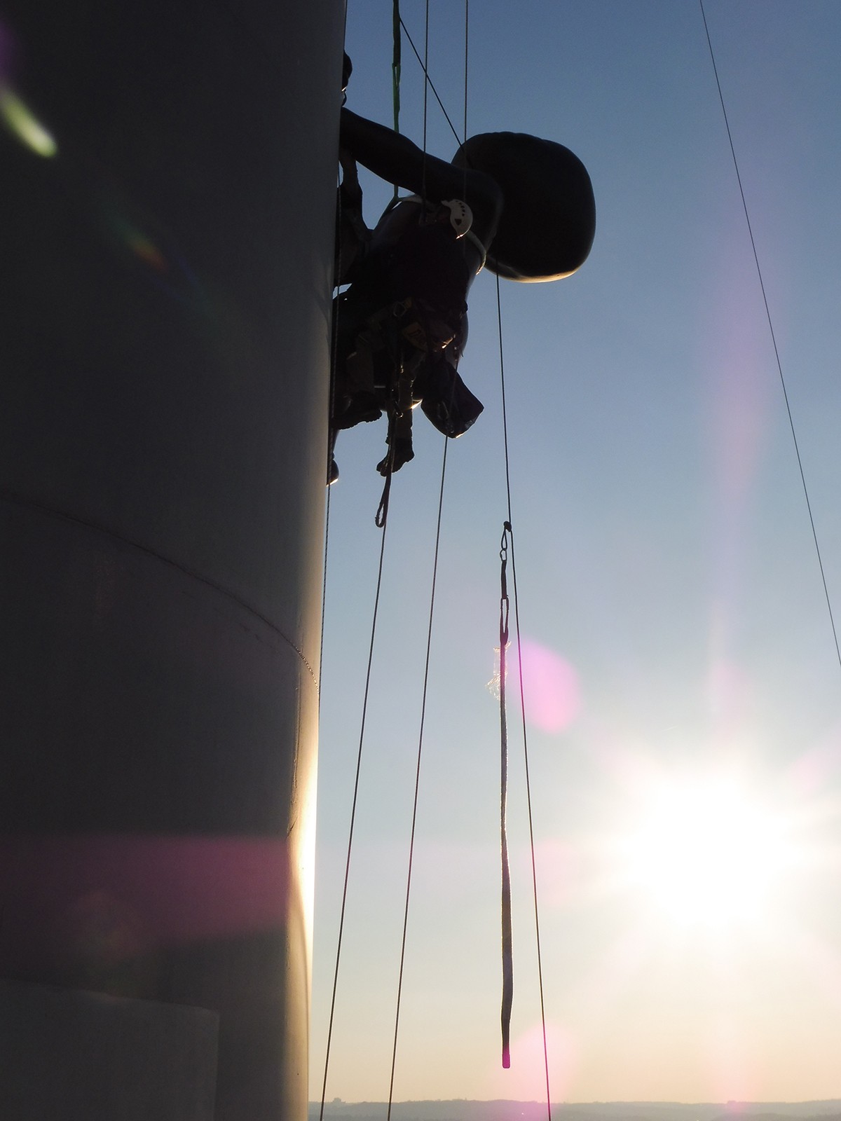 INSTALLATION OF 10 PCS BABIES STATUES ON PRAGUE TV TOWER