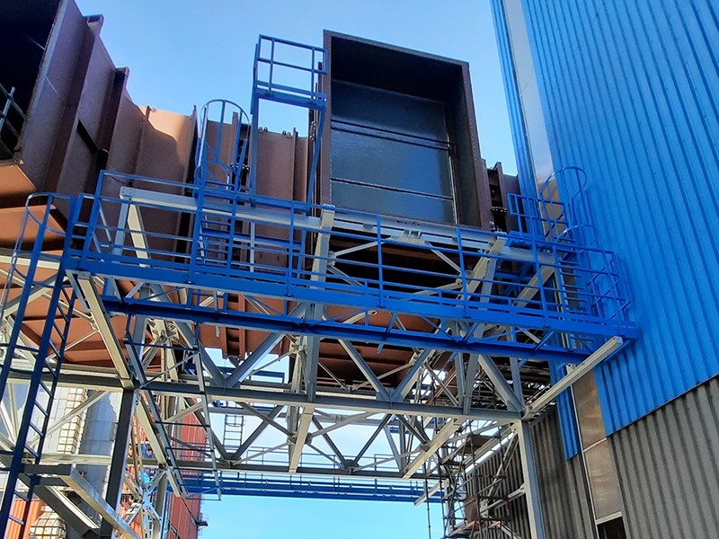 ENVIRONMENTAL UPGRADE OF THE TRMICE HEATING PLANT - REDUCTION OF NOx and SO2 AT TRMICE HEATING PLANT