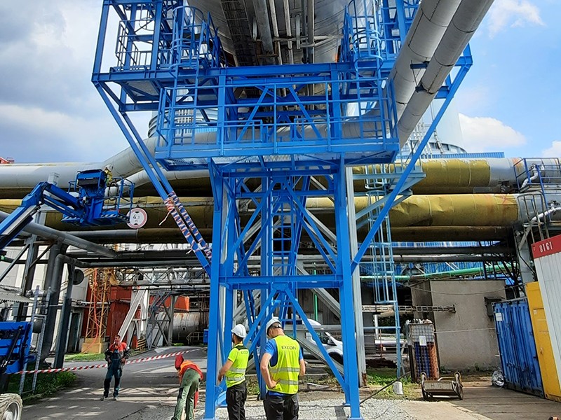 ENVIRONMENTAL UPGRADE OF THE TRMICE HEATING PLANT - REDUCTION OF NOx and SO2 AT TRMICE HEATING PLANT