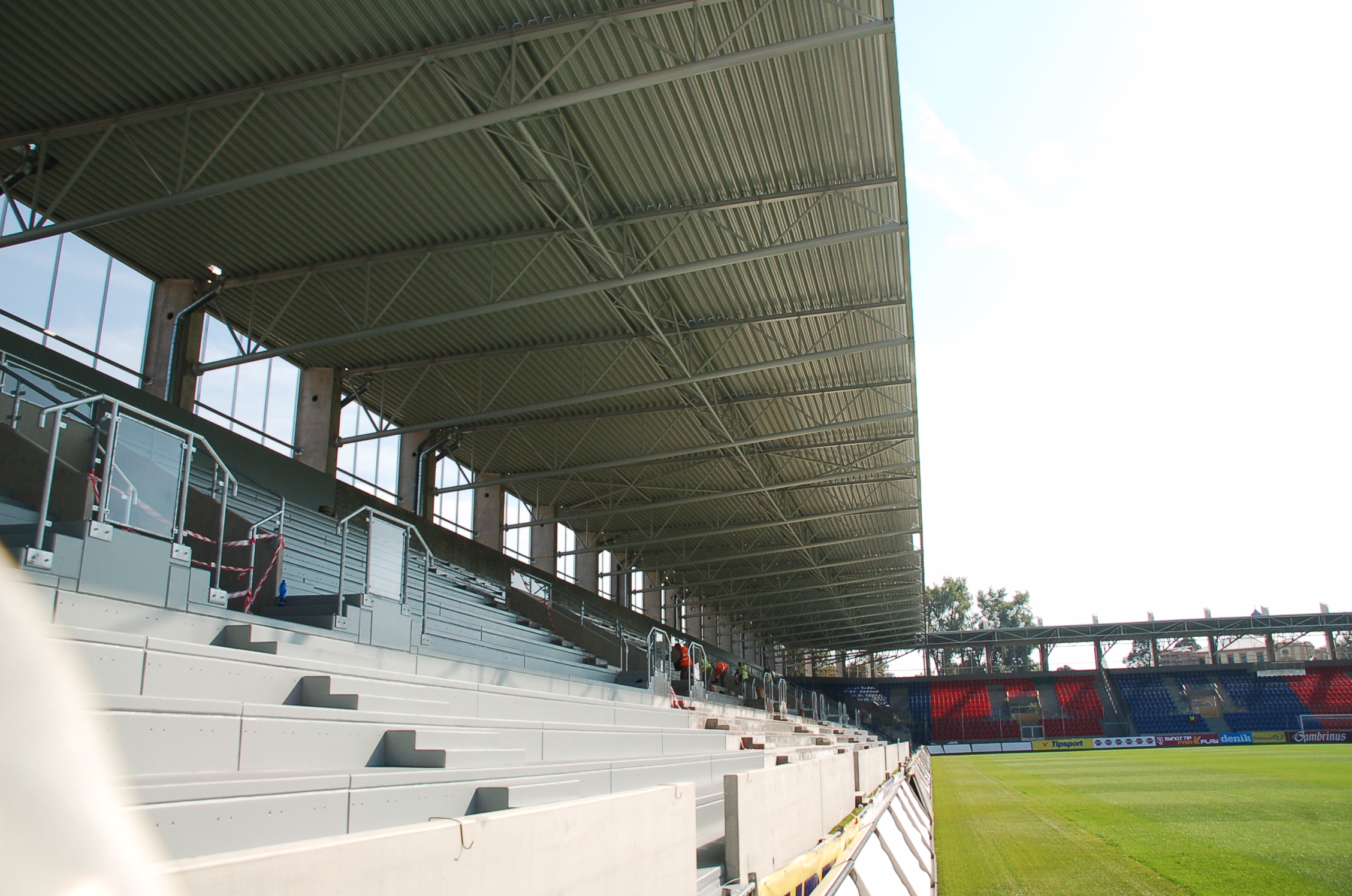 Fotbalový stadion Plzeň – střešní konstrukce