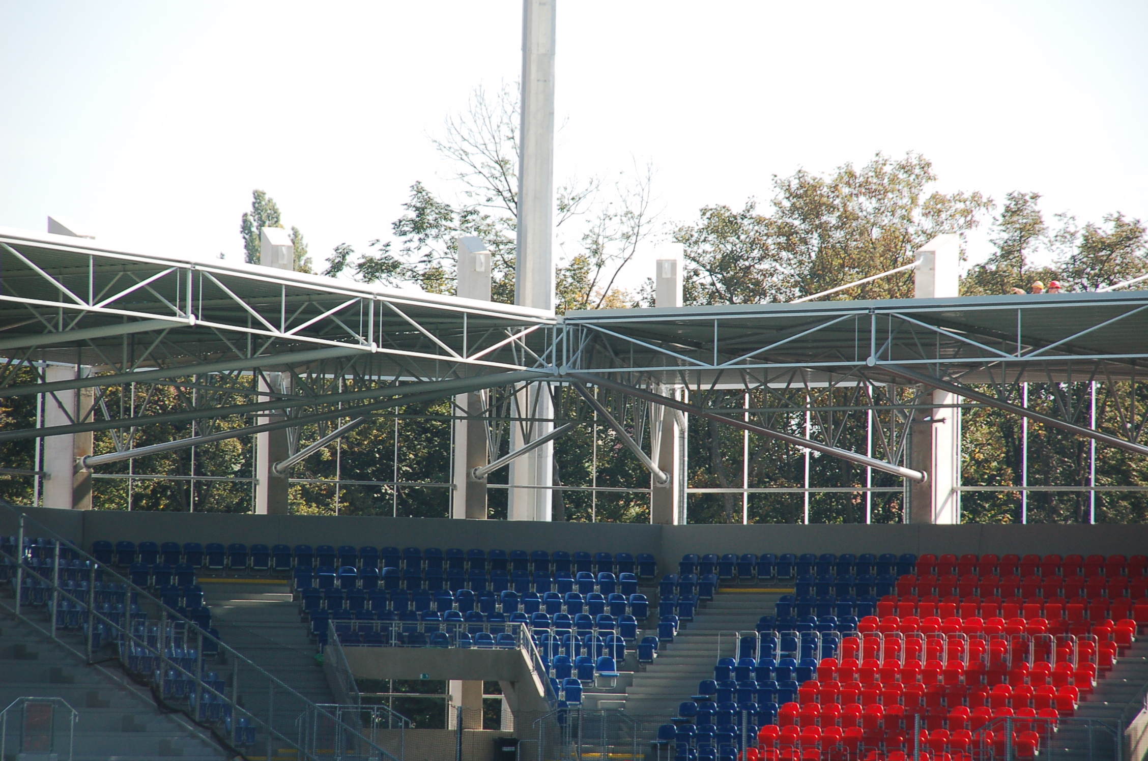 Fotbalový stadion Plzeň – střešní konstrukce