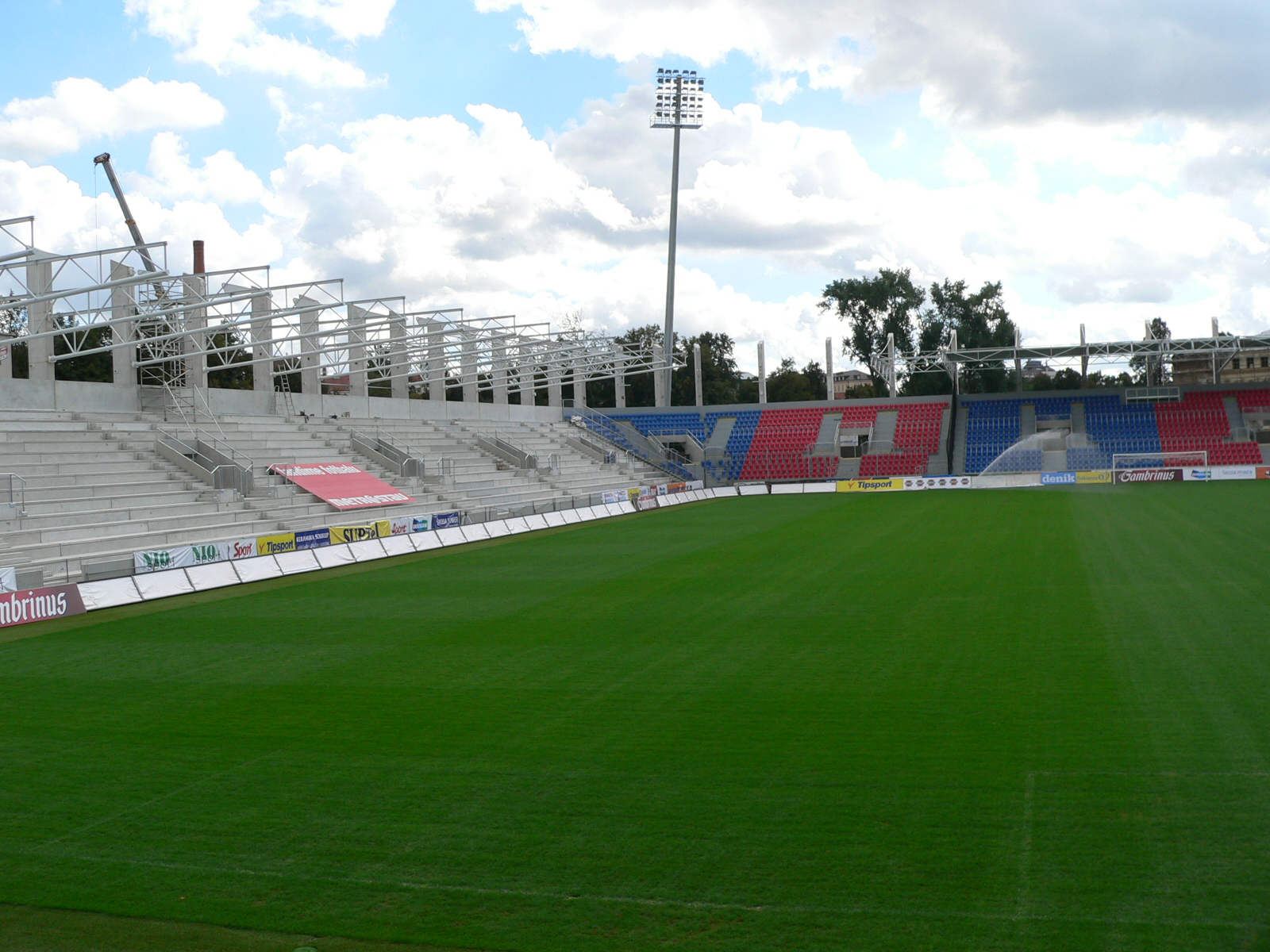 Fotbalový stadion Plzeň – střešní konstrukce