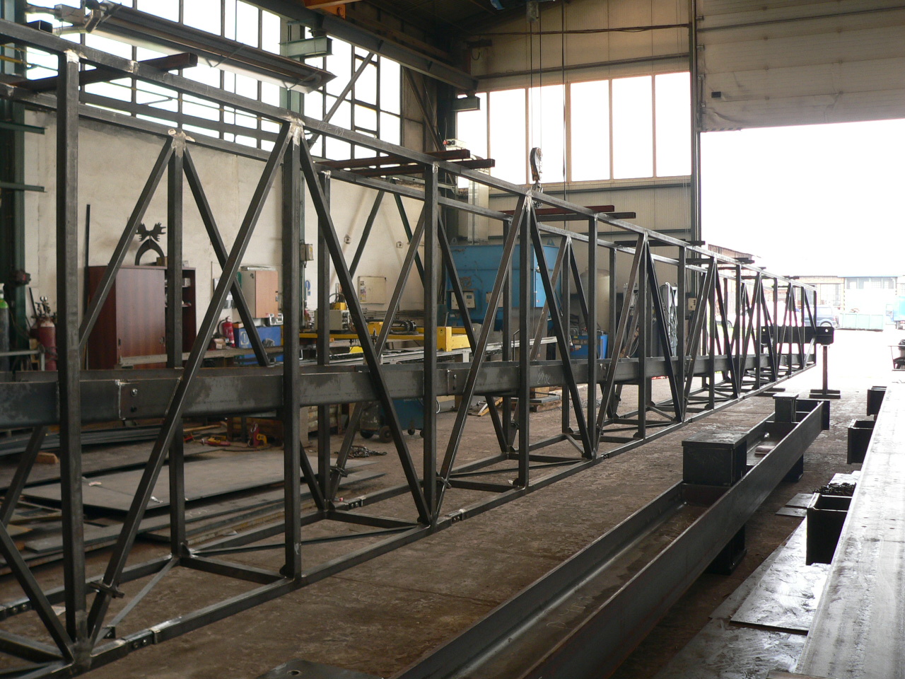Replacement of Service Bridge in the National Technical Library