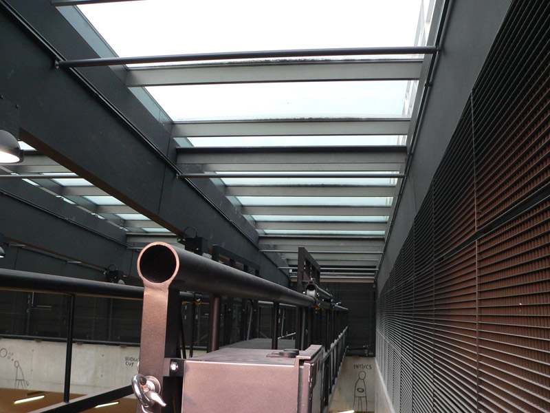 Replacement of Service Bridge in the National Technical Library