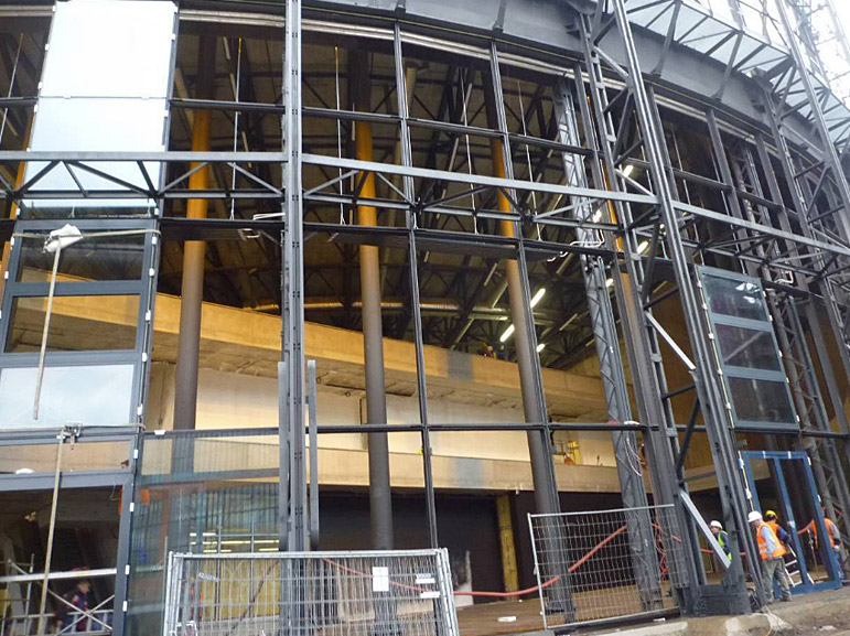 Reconversion of the steel structure of the „Gas holder“ in Vítkovice in multi-purpose hall