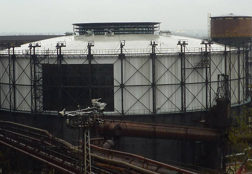 Reconversion of the steel structure of the „Gas holder“ in Vítkovice in multi-purpose hall